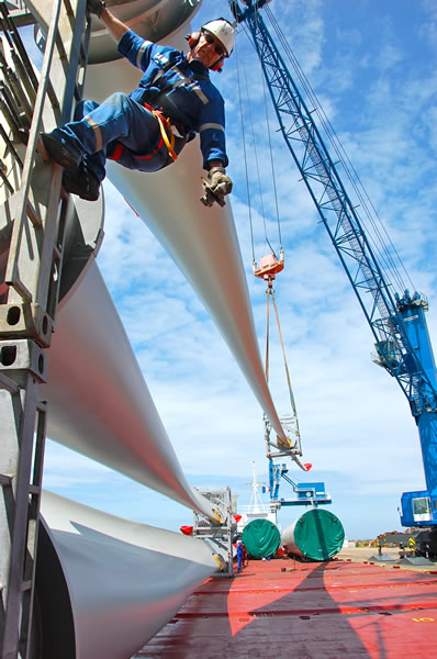 dockers, déchargement d'éoliennes