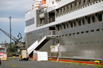 Avitaillement du paquebot Boréal, Caen-Ouistreham